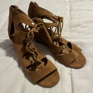 Size 8 women sandal